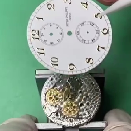 Часы Patek Philippe в работе