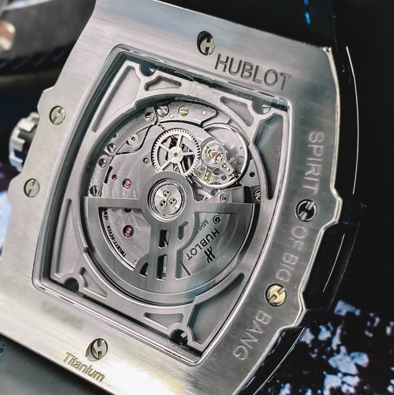 Ремонт часового механизма HUBLOT